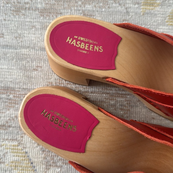 NEW Tuckernuck Swedish Hasbeens Preppy Red Slip Ins Clogs Size 38 - Picture 8 of 13